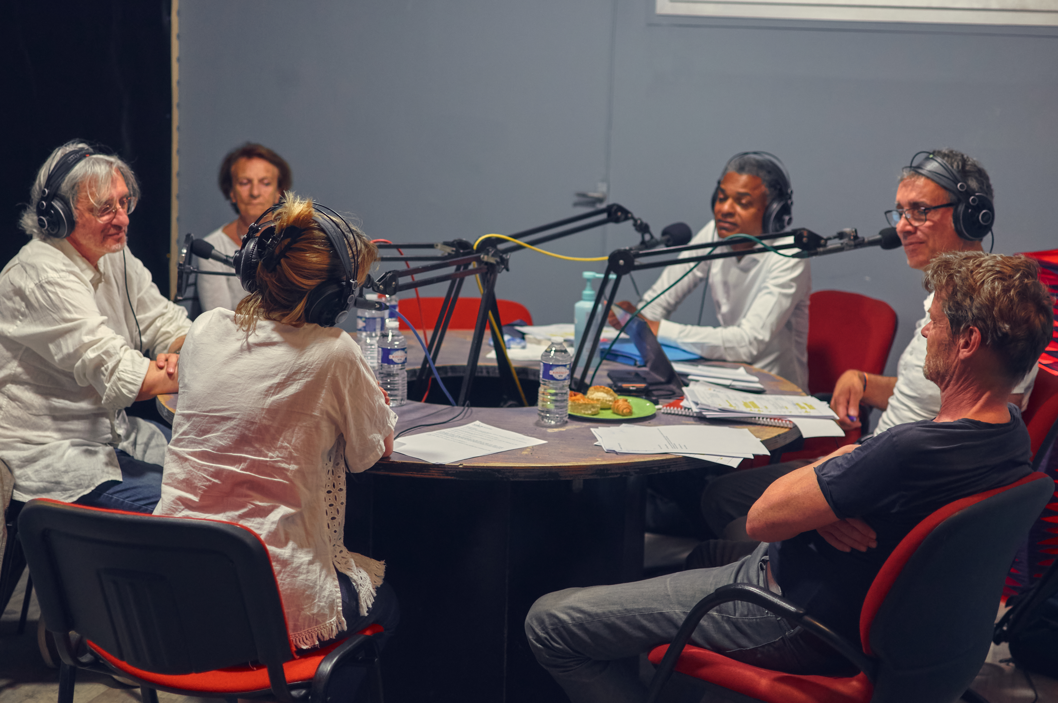 Eric Dotter Patrick-L&eacute;on Emile- Thierry Gillyboeu- Pascal Dutertre- Carole Cavallera.jpg (7.32 MB)