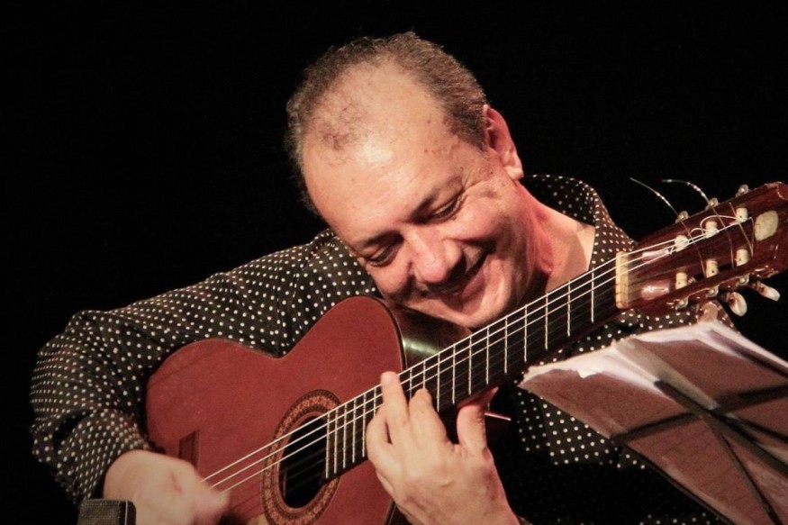 Tango 39 / Tangos à six cordes